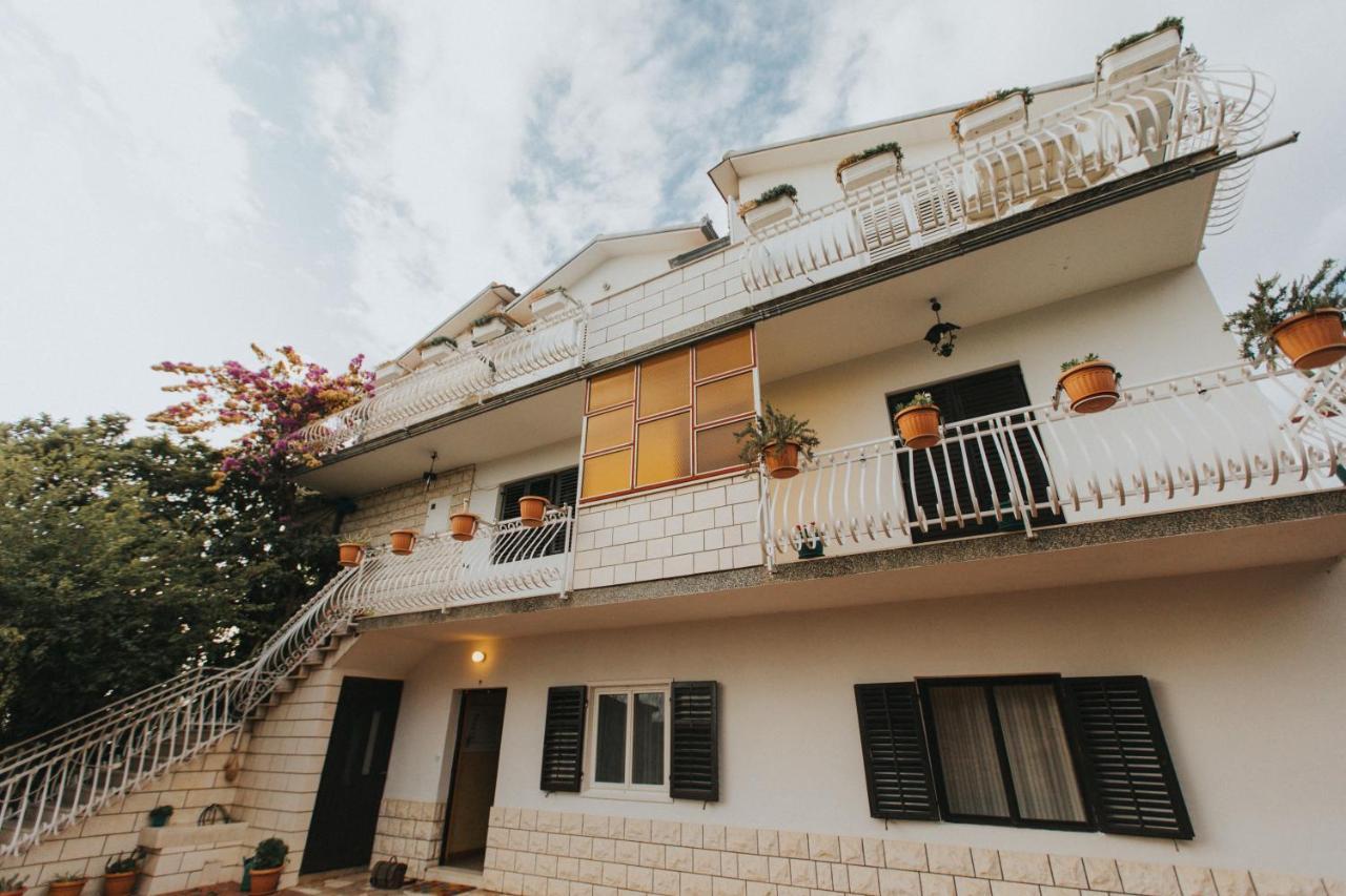 Radic - Affordable By The Apartma Trogir