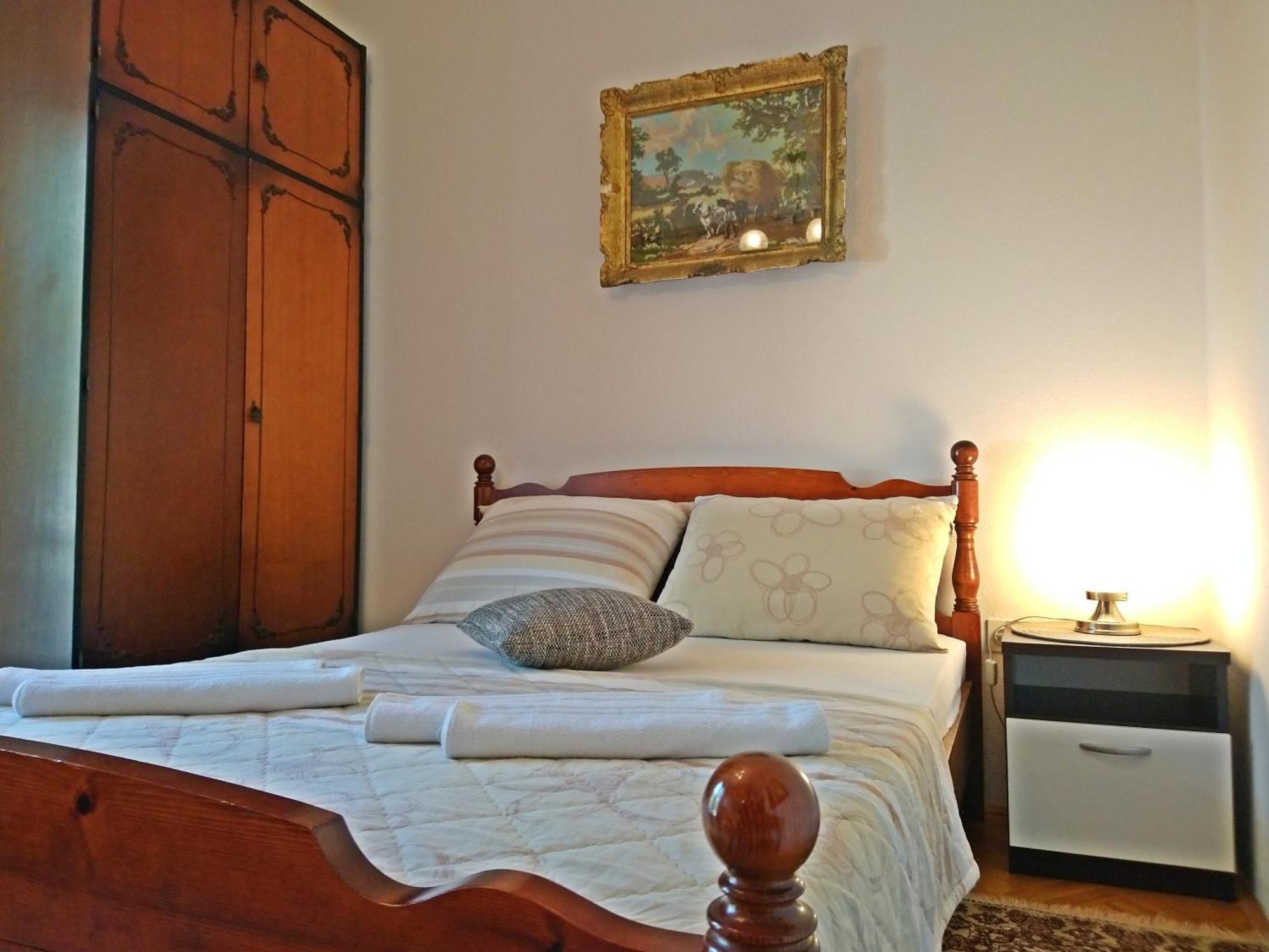 Apartma Radic - Affordable By The *